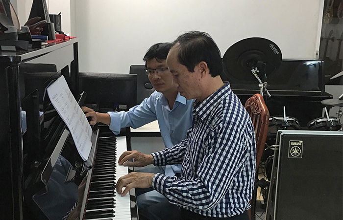 Day-piano--nguoi-lon